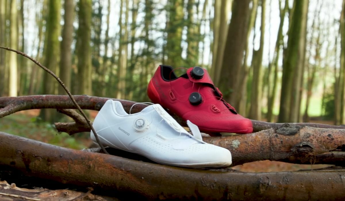 best cycling shoes for narrow feet
